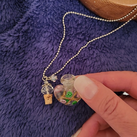 Necklace - Picture 3 of 4